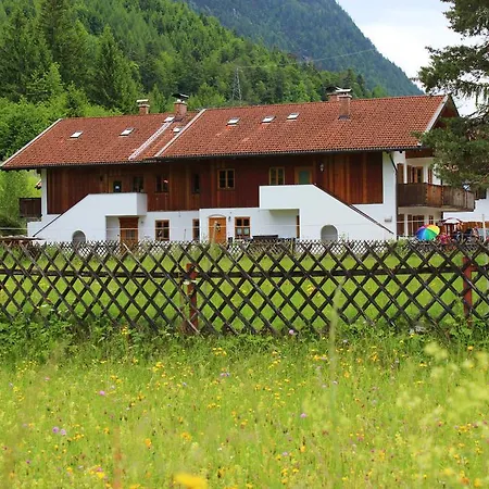 Ferienwohnung-alpenliebe * Mittenwald